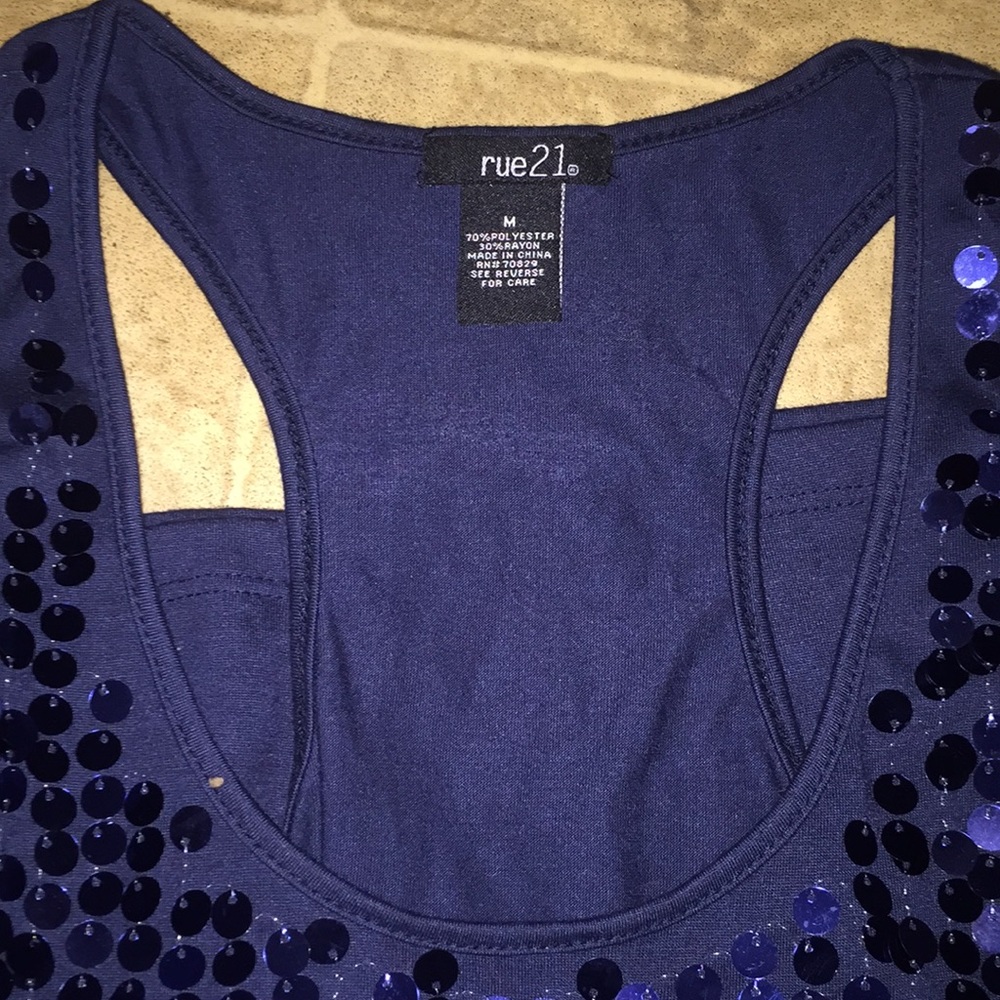 Tank top - Picture 3 of 3
